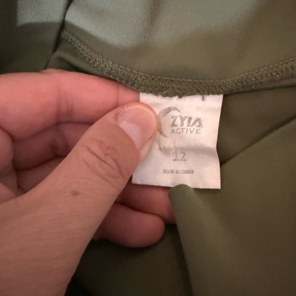 Zyia Olive green leggings - SO SOFT! - Picture 3 of 6